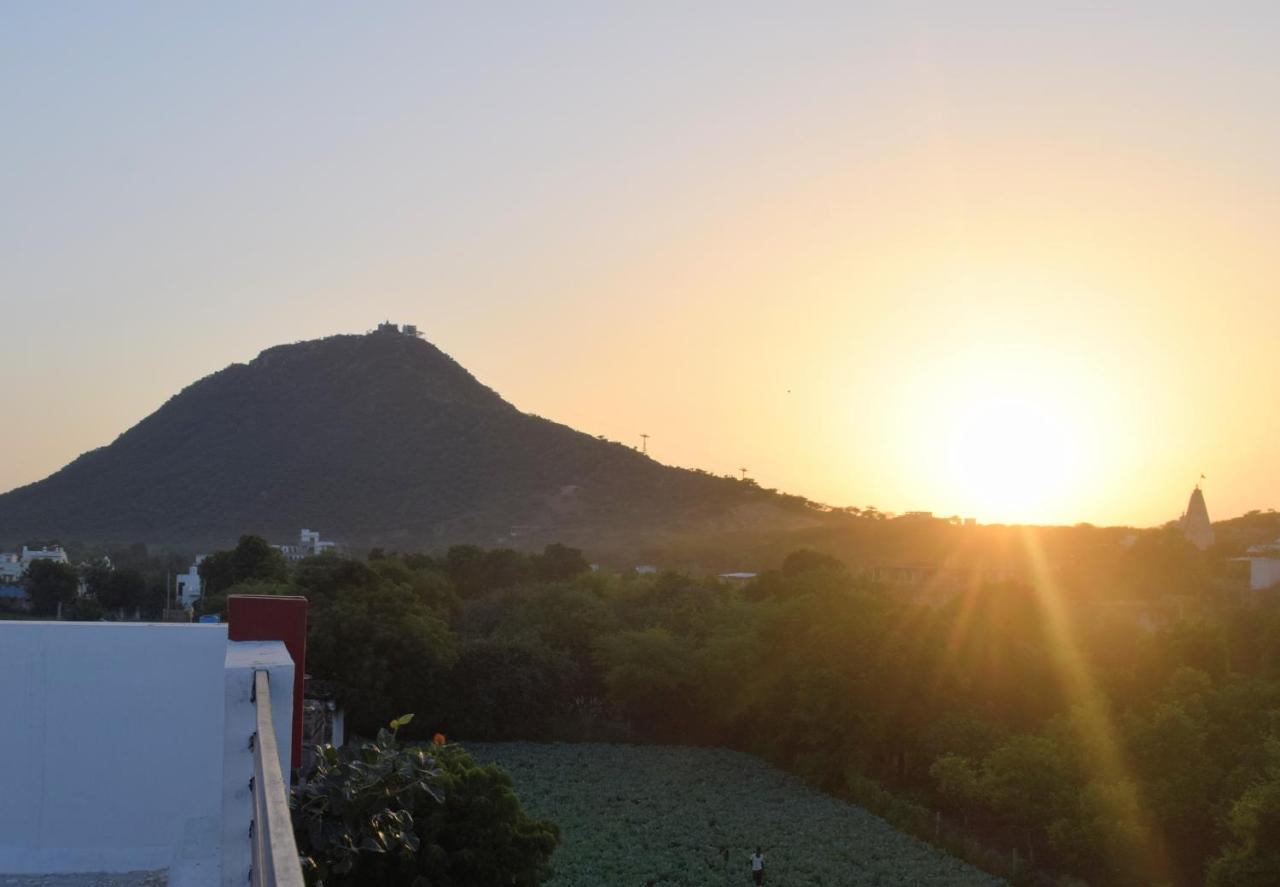 The Natural View Pushkar Bagian luar foto